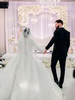Minimal, modern, and made with love 🤍
Luxury décor for unforgettable ‘I do’ moments.  Decor: @tdotmarqueeanddecor 
Bride: @tahaanii_n 
Event planner: @sparkleonmarble 
Venue: @opalpalace.ca 
Signage: @btownprintstudio 
Photographer: @starry_lights__photography  #weddingdecor #torontoweddings #gtaweddings #eventdecor #weddinginspo luxurywedding weddingdesign eventstyling weddingreels instawedding